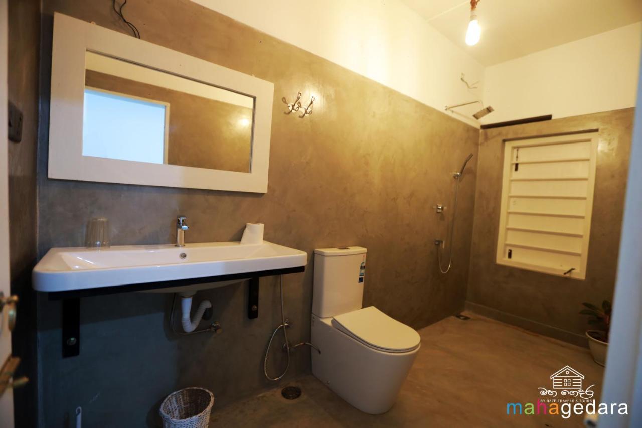 Mahagedara Dickwella Hotell Exteriör bild