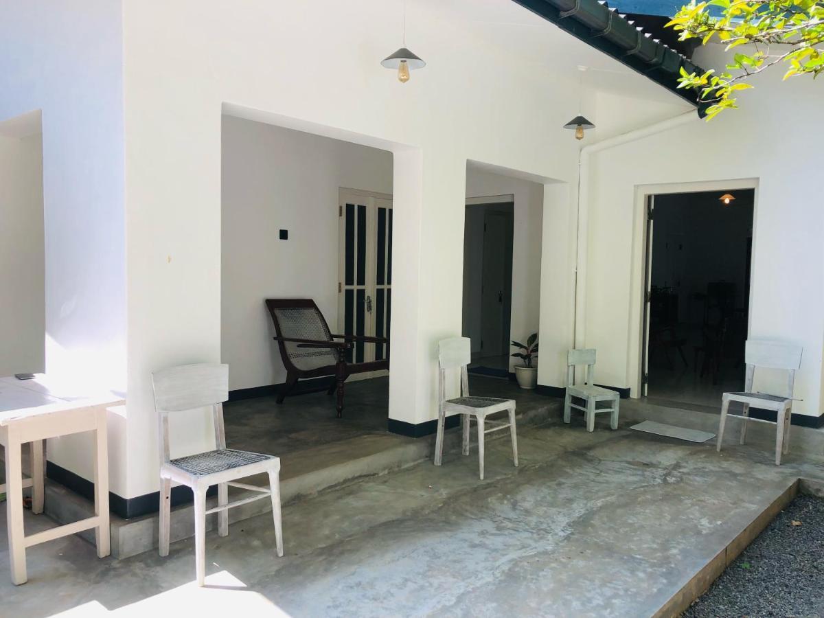 Mahagedara Dickwella Hotell Exteriör bild