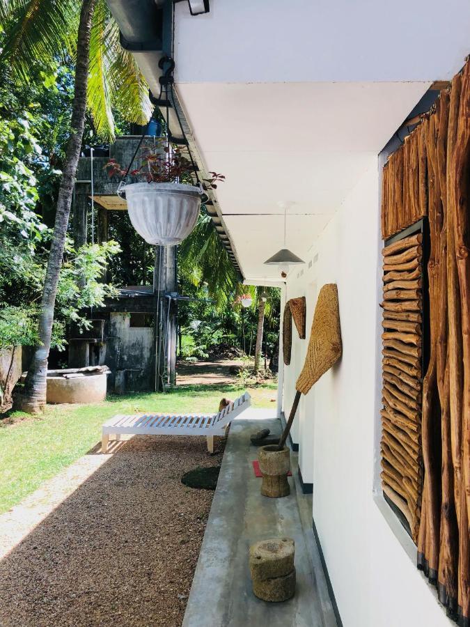 Mahagedara Dickwella Hotell Exteriör bild