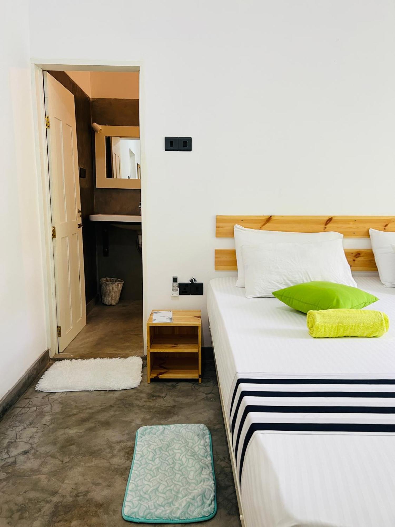 Mahagedara Dickwella Hotell Exteriör bild